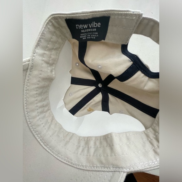 New Vibe Headwear Caps - Picture 5 of 5